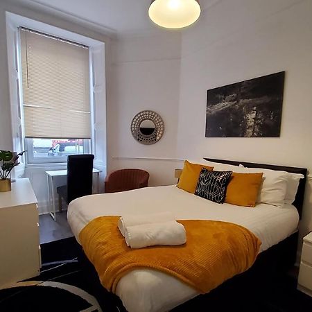 Leith Spectacular Apartment By Sensational Stay Short Lets & Serviced Accommodation With 6 Separate Beds & 2 Baths เอดินบะระ ภายนอก รูปภาพ