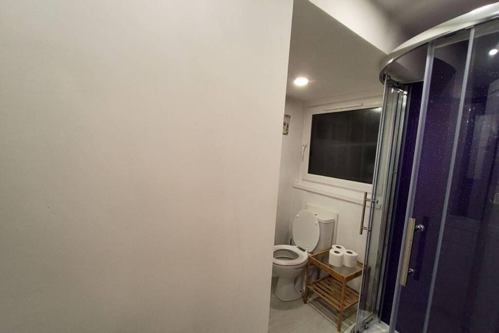 Leith Spectacular Apartment By Sensational Stay Short Lets & Serviced Accommodation With 6 Separate Beds & 2 Baths เอดินบะระ ภายนอก รูปภาพ