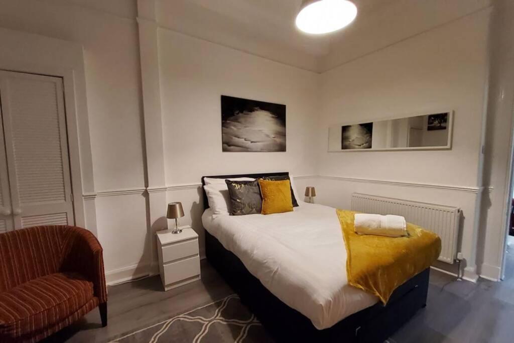 Leith Spectacular Apartment By Sensational Stay Short Lets & Serviced Accommodation With 6 Separate Beds & 2 Baths เอดินบะระ ภายนอก รูปภาพ
