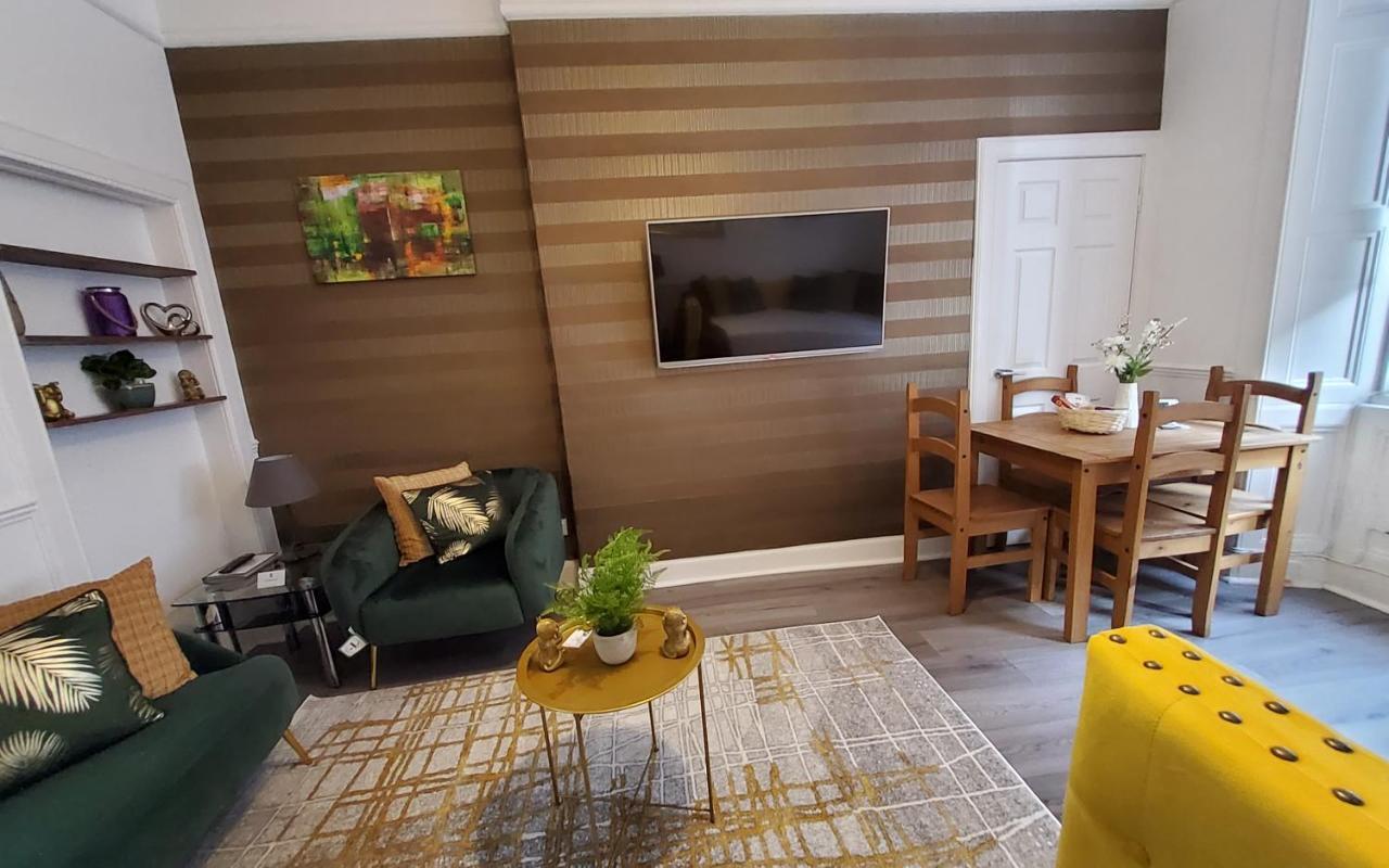 Leith Spectacular Apartment By Sensational Stay Short Lets & Serviced Accommodation With 6 Separate Beds & 2 Baths เอดินบะระ ภายนอก รูปภาพ
