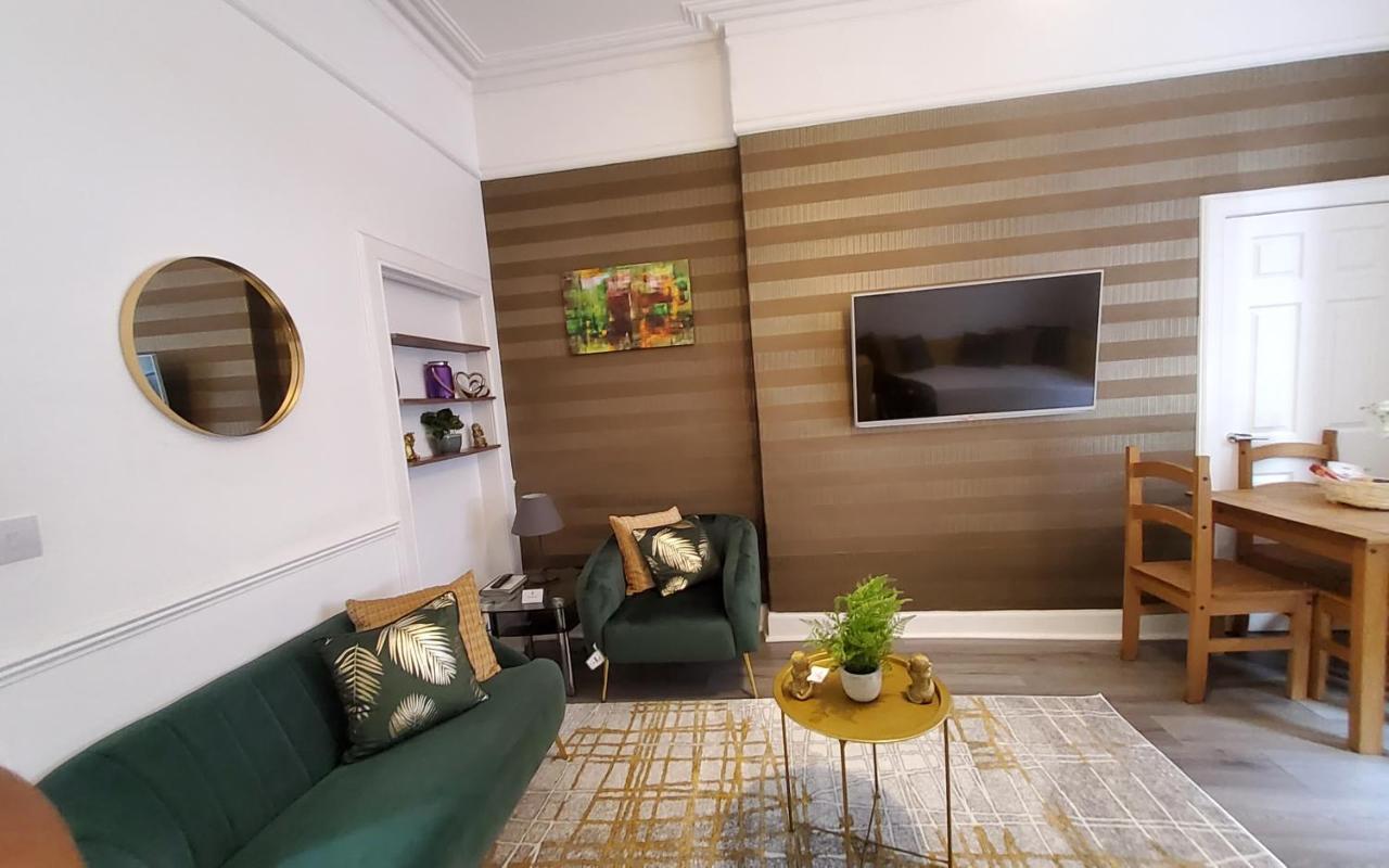 Leith Spectacular Apartment By Sensational Stay Short Lets & Serviced Accommodation With 6 Separate Beds & 2 Baths เอดินบะระ ภายนอก รูปภาพ
